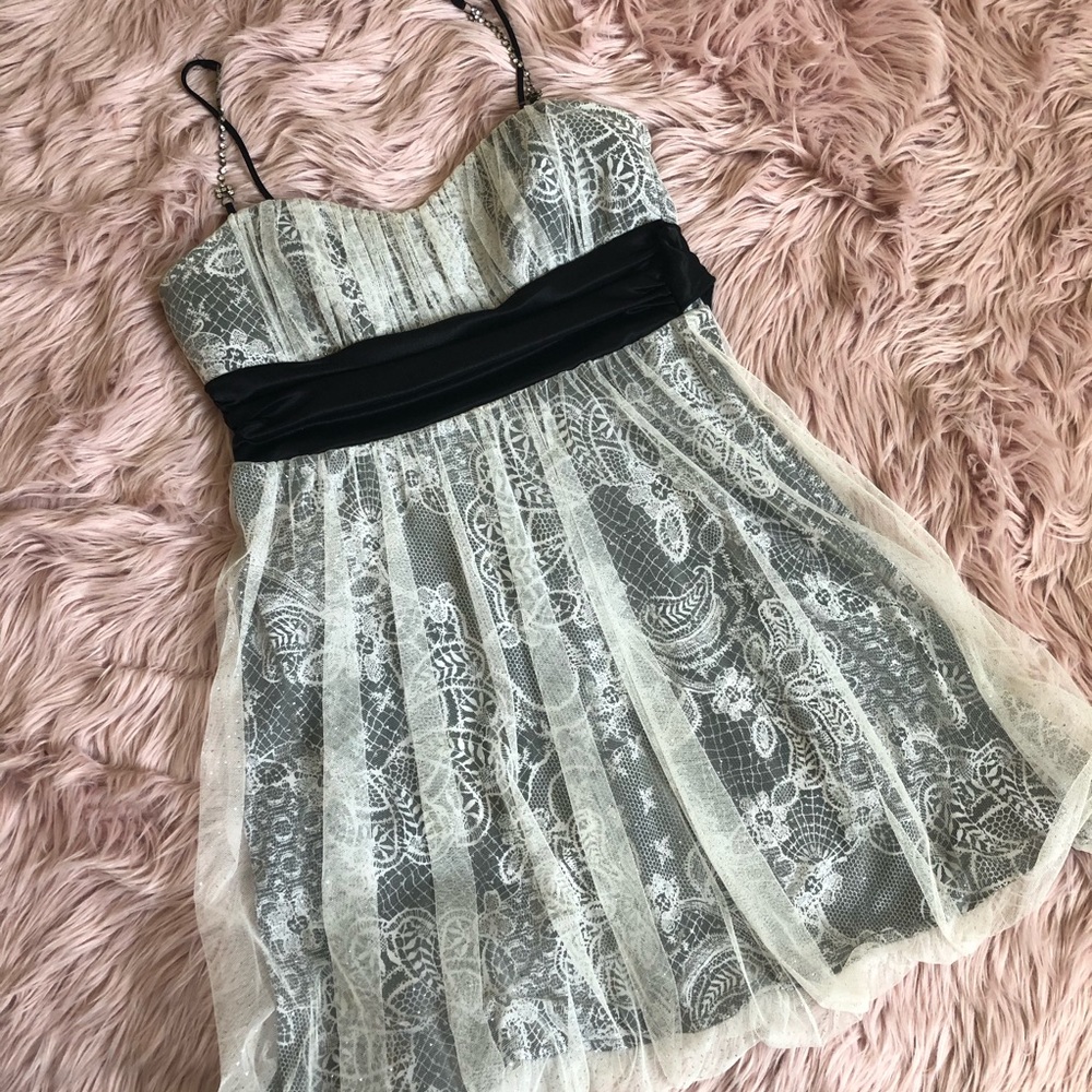 Black and White Lace Semi-formal Dress